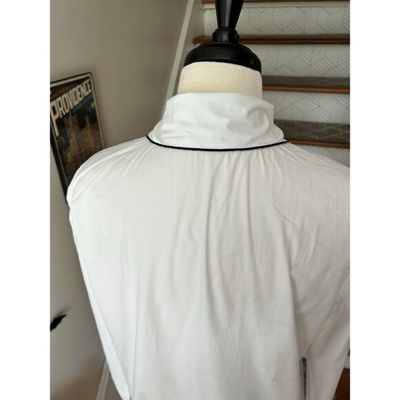 Embroidered Collar White Button Down Shirt (Cute cat) – Size XL - Picture 5 of 8